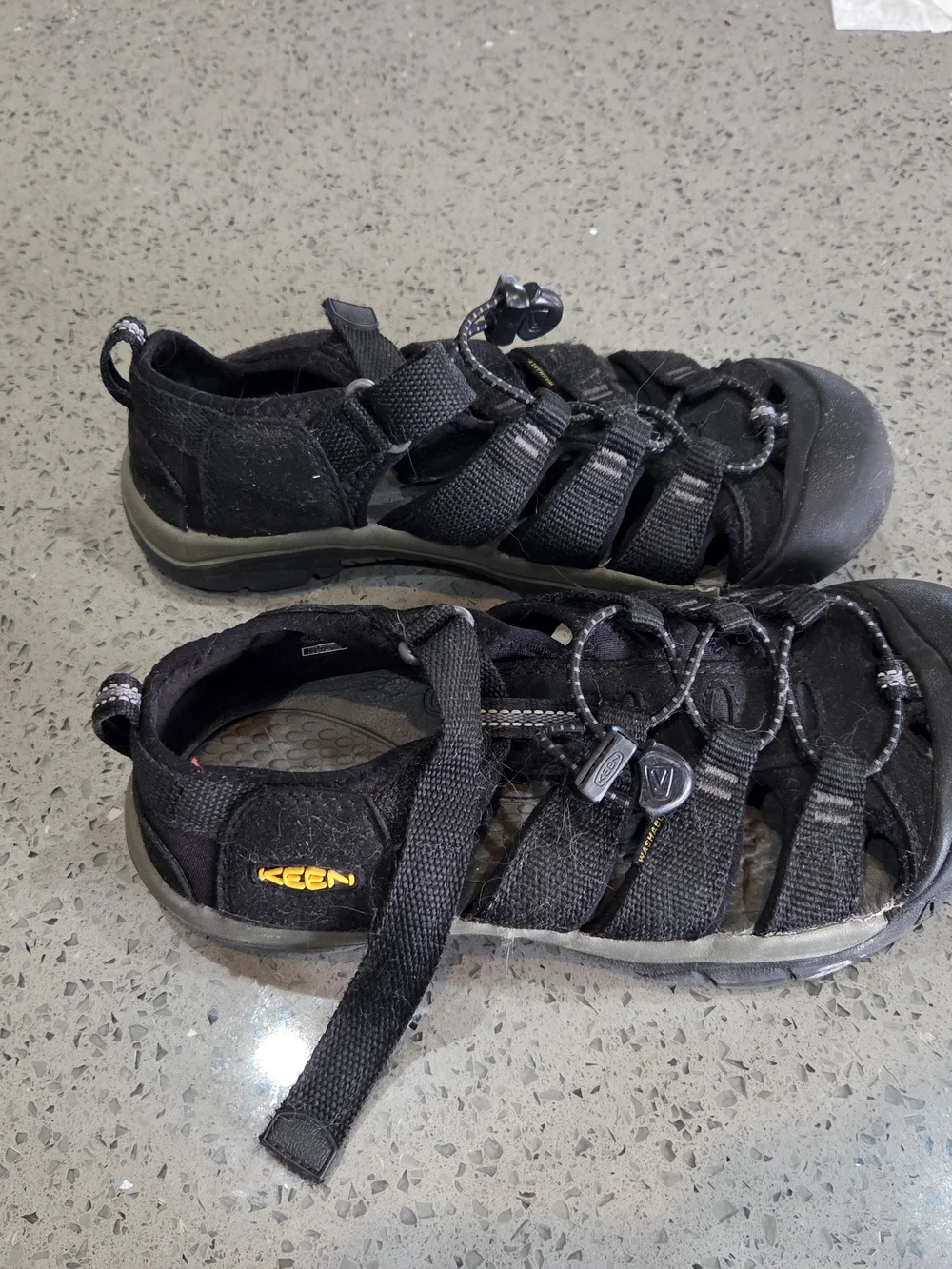 KEEN Kids' Black Outdoor Sandals - Secure Elastic Lace